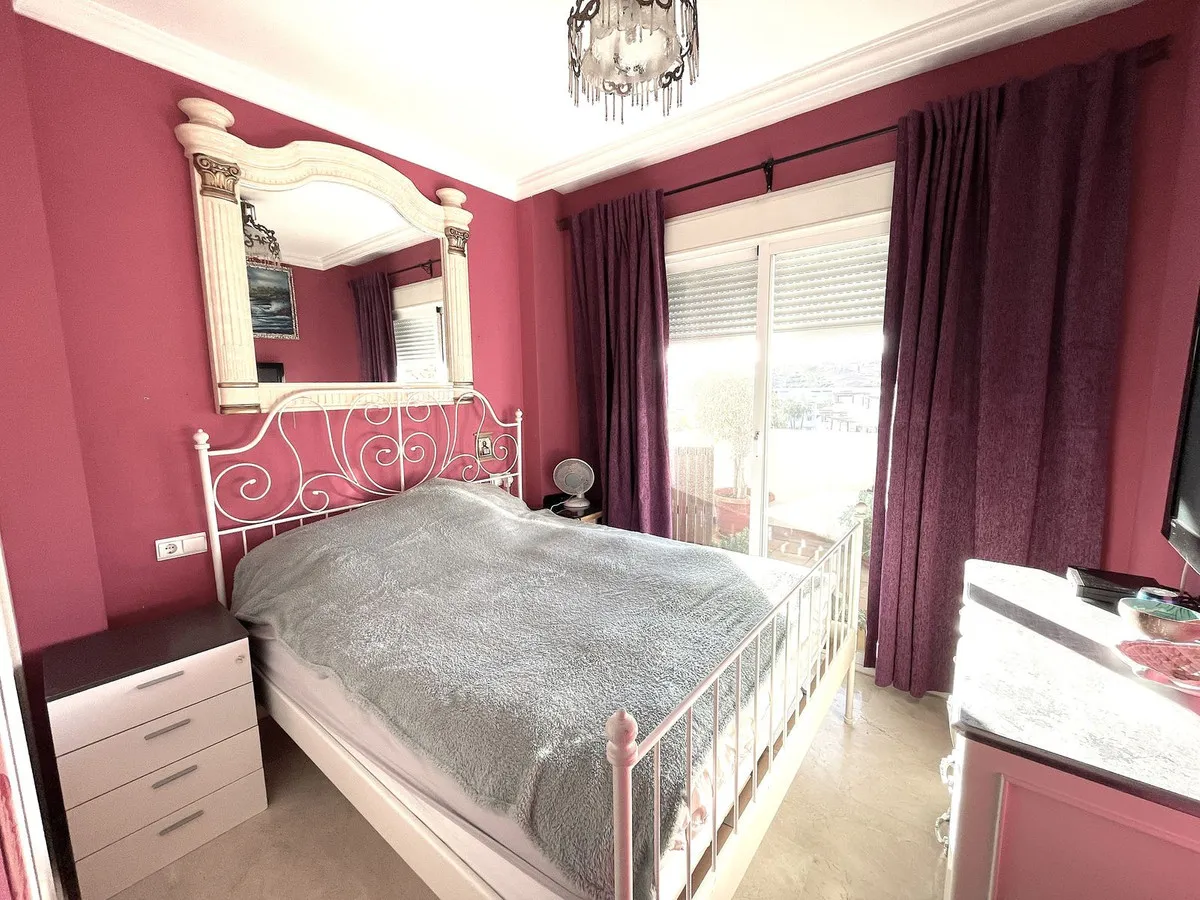 523016ef-59a3-486d-86e7-649a6fc4a19e