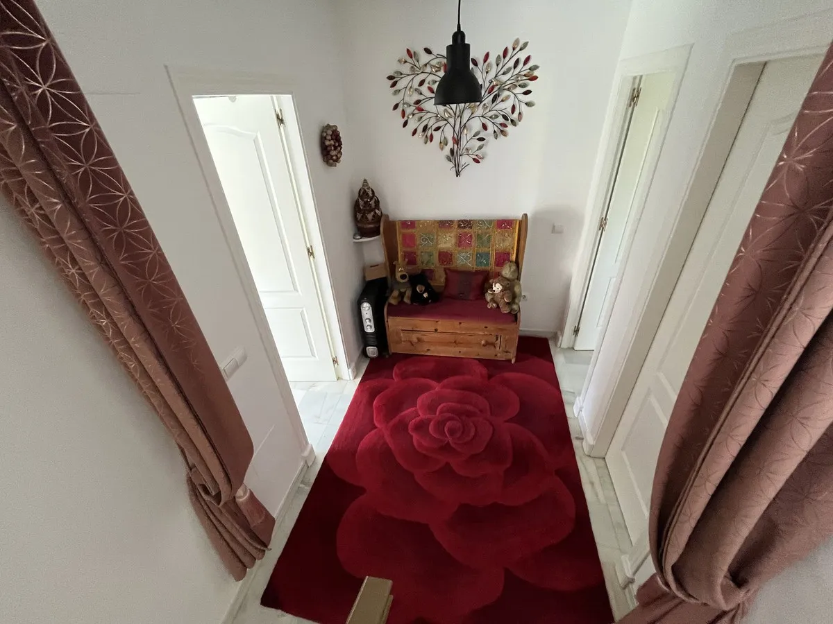 d8d4598f-52b8-4b3e-a02b-e2585588e1c4