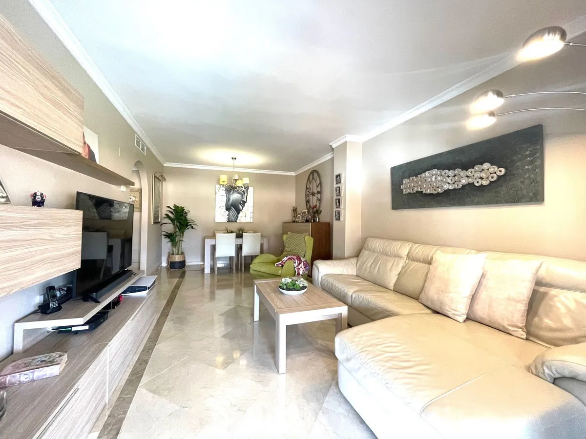 1aab049e-91e2-451f-96b6-682be4add8d0