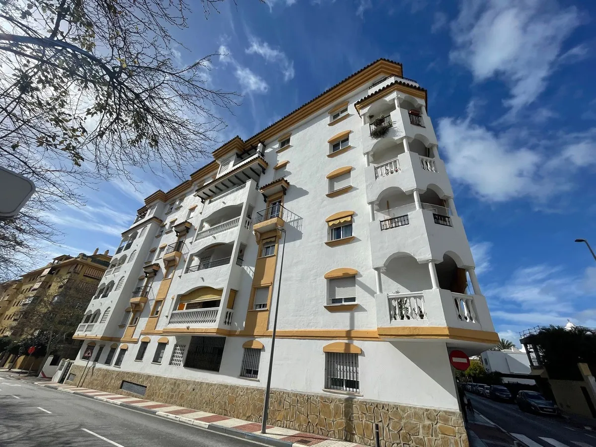 d63ef3b6-5293-4cf3-86e3-d40c8fb7016b