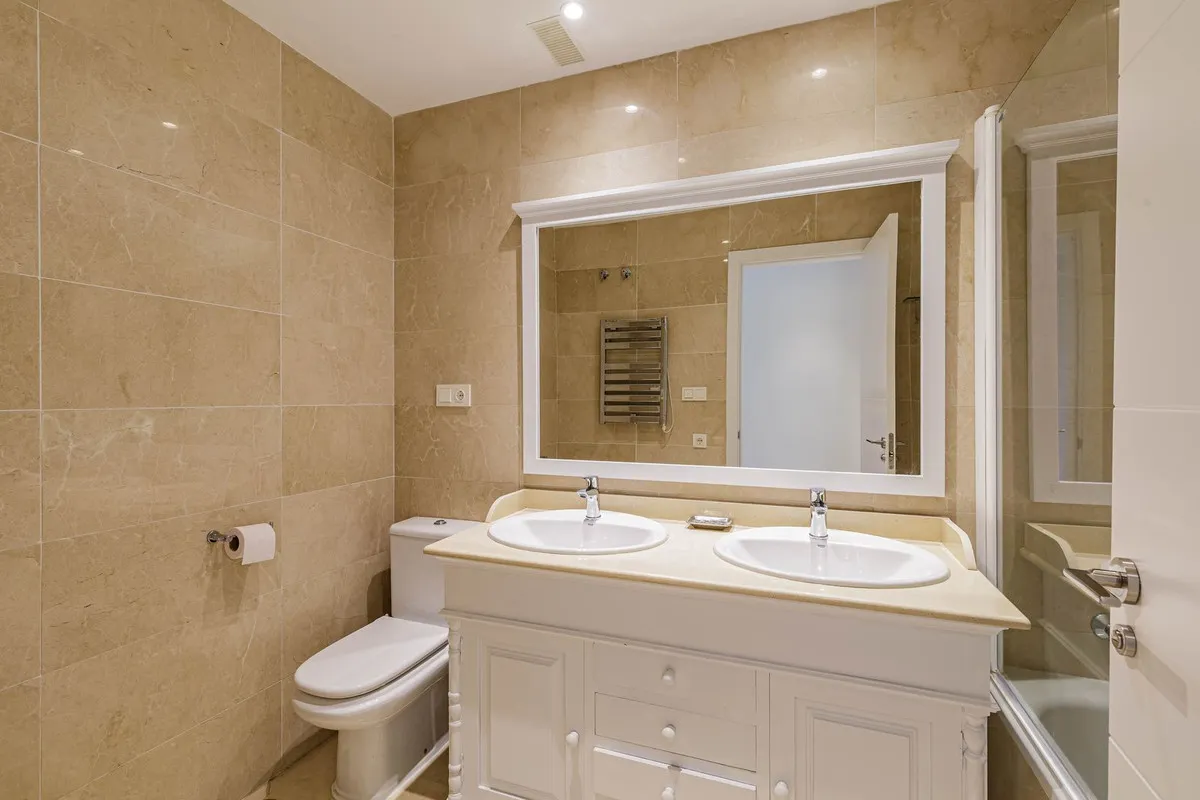 09cfcf06-1d20-47e7-a18a-a2950d47c1bc