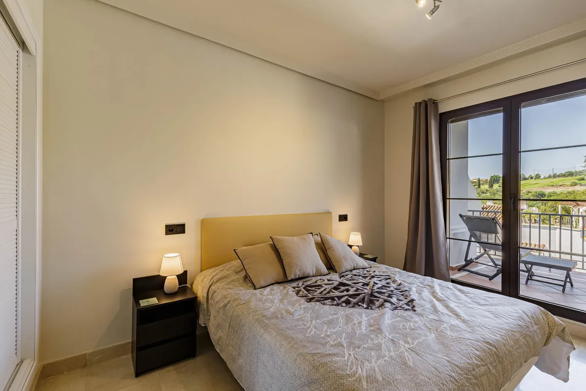 b0c8cc59-c120-4931-b8e5-a6e025a1358d