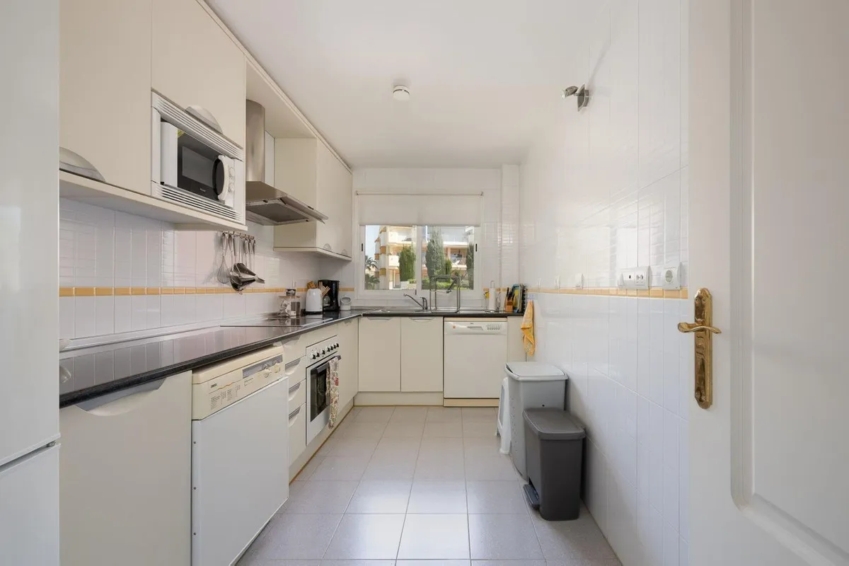 29cee4f9-bec0-4005-b1b3-535e4e4ce5ee