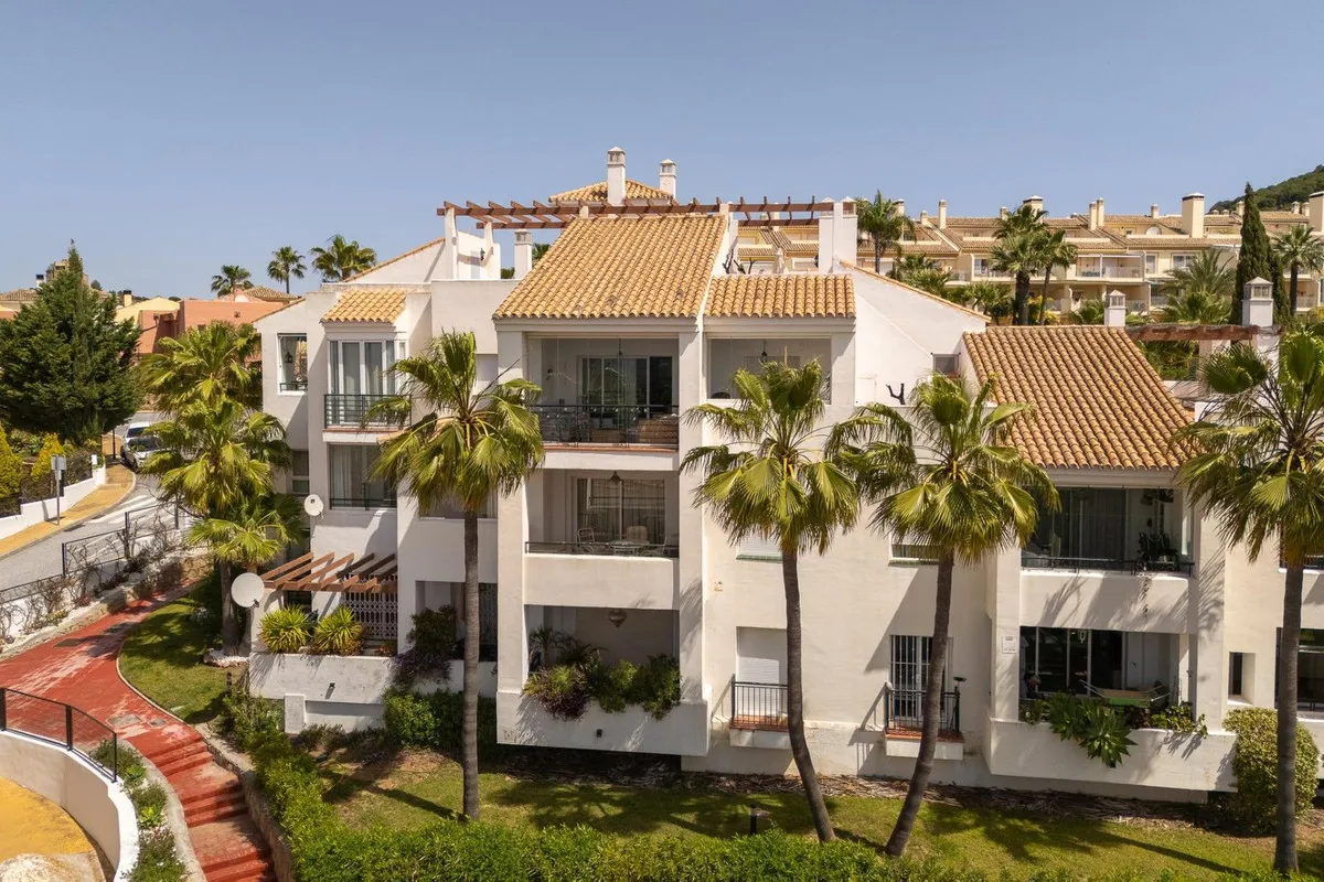 4a7faf02-cc76-4ae5-8d2f-32594d0b14ce