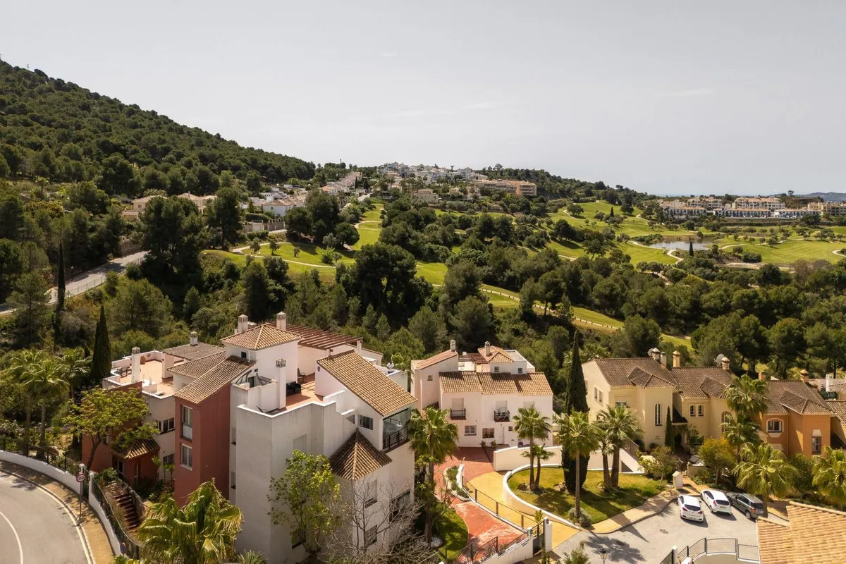 4b3b455f-67db-4974-87cc-e5f3931802bb