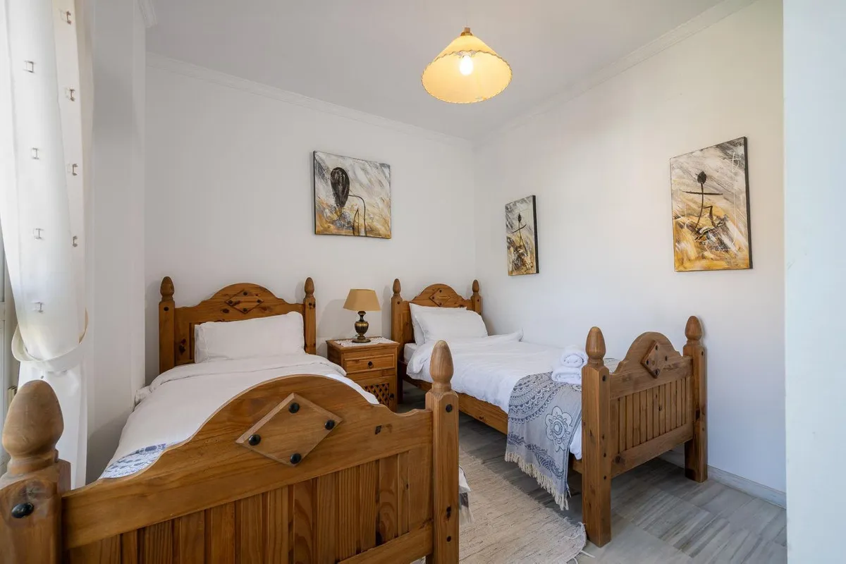 84f91b15-3562-4c7d-ac92-c2d0c90271ed