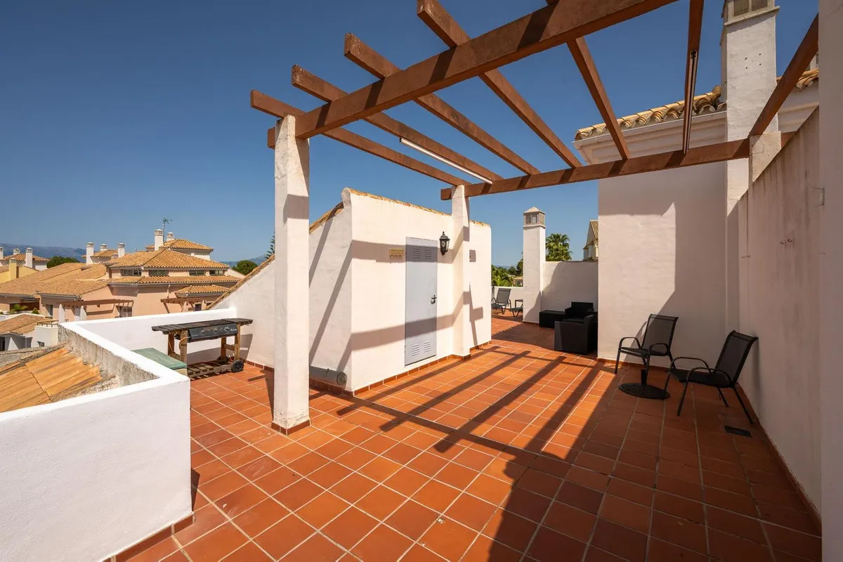 b2dd6859-2b20-40e9-8502-649561a4ccd1