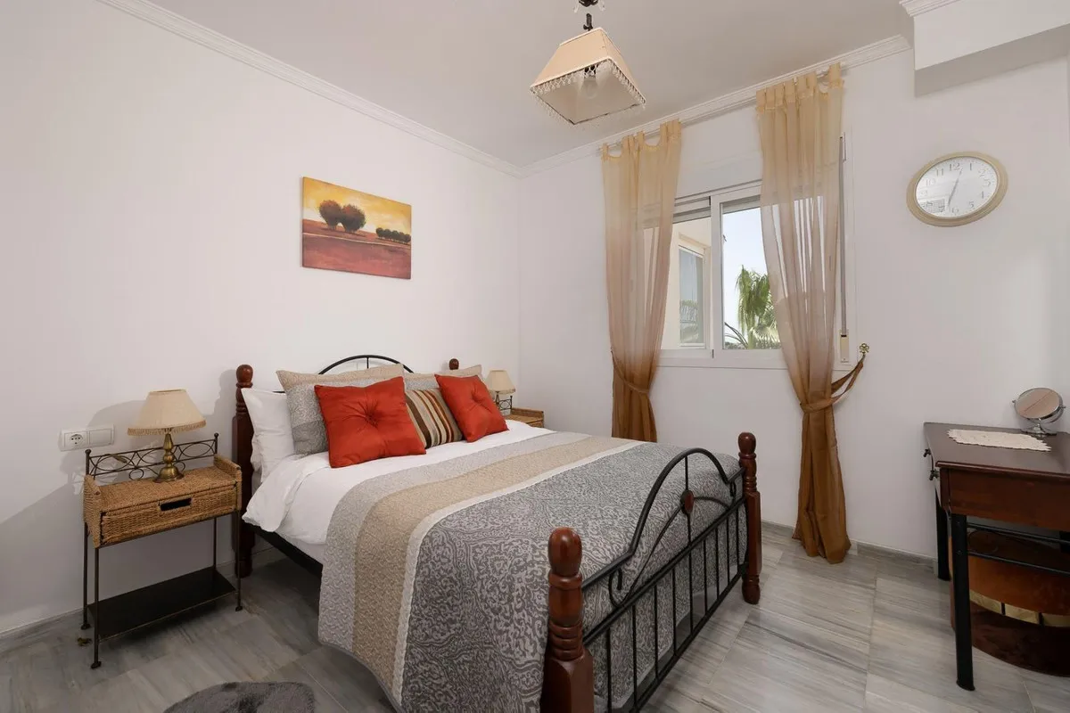 e445e437-92fb-40d7-baba-3879ddf02c3a