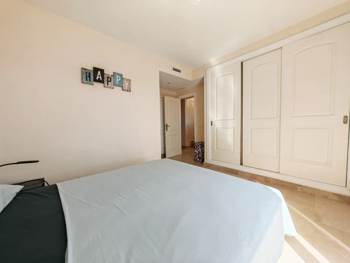 37f77de3-9c2a-4131-92f9-b7095d4d0099