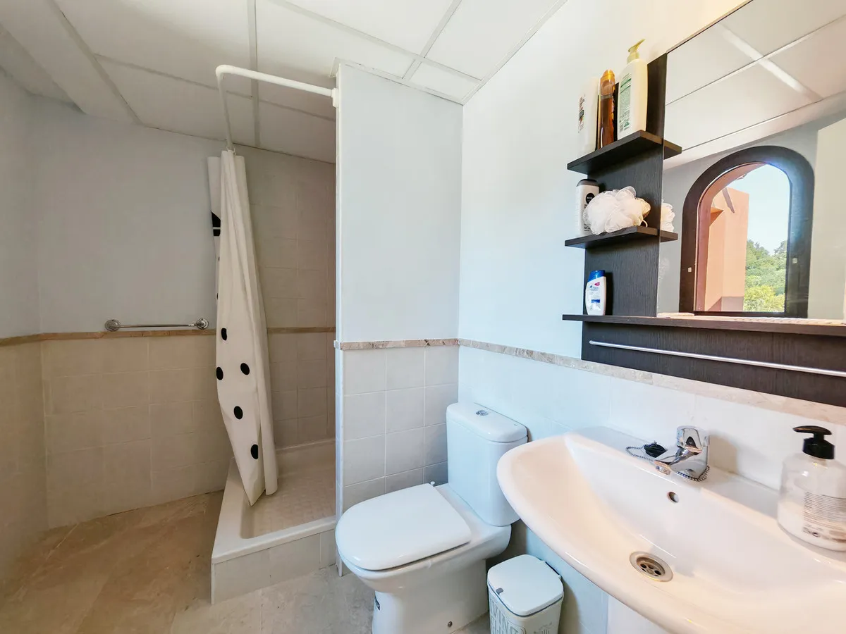 4b6739c4-bac7-45a5-b054-9da16a1a82bd