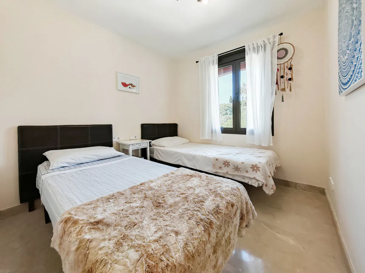 f302c539-312b-4295-b198-c3680081df12