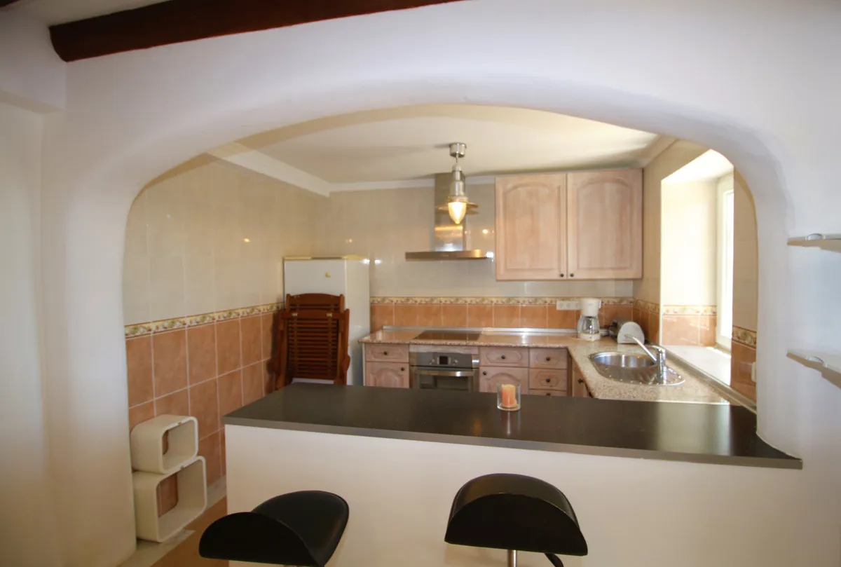 c645ff5e-7009-41fc-b9bc-f4e479aa087d