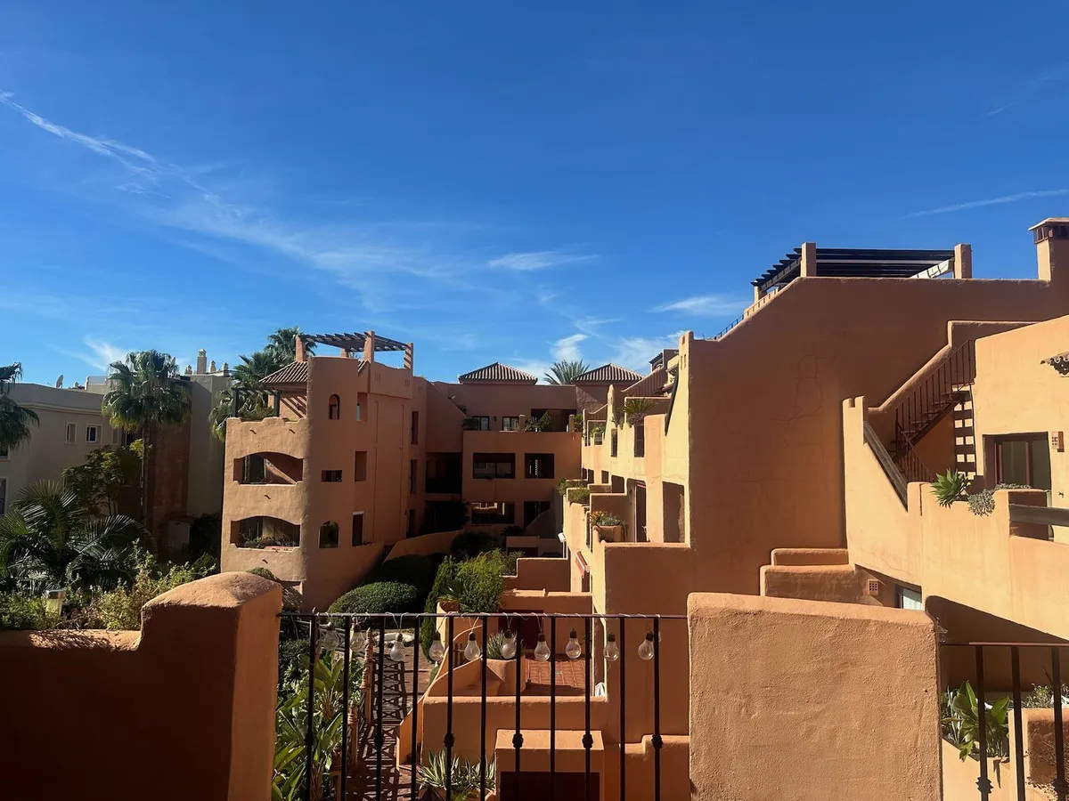 3e6cb502-17ac-459d-ac21-8b12691cd284