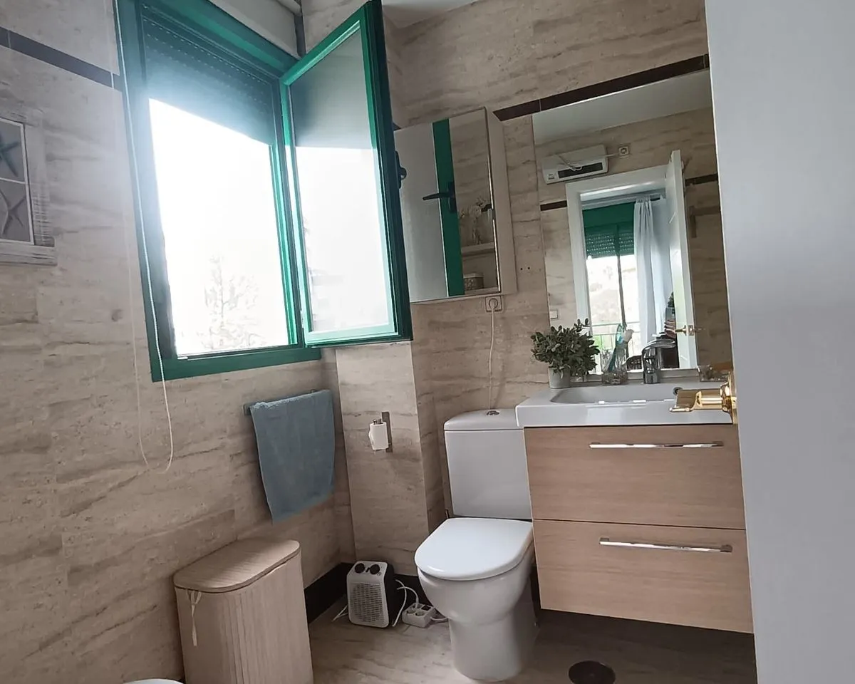 f2fddb7b-9d73-4251-b0f2-1563e8c3026c