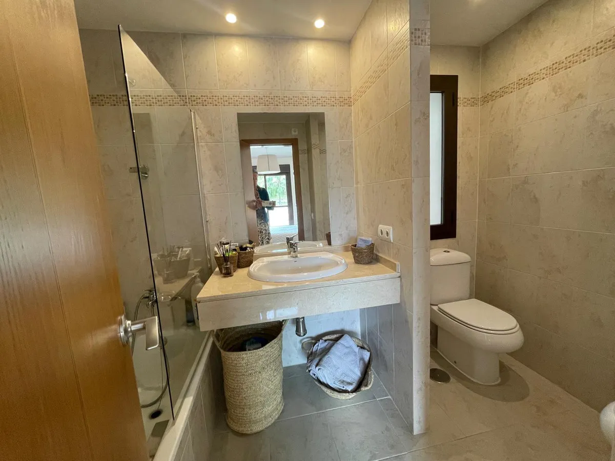 69dc6d9c-4599-4929-a17e-0d2163e51ab9