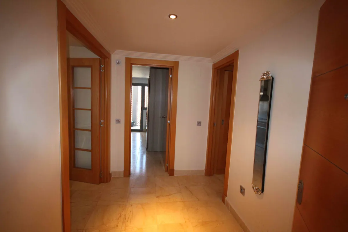 8d1e3856-df2e-417f-bcc0-c86419831450