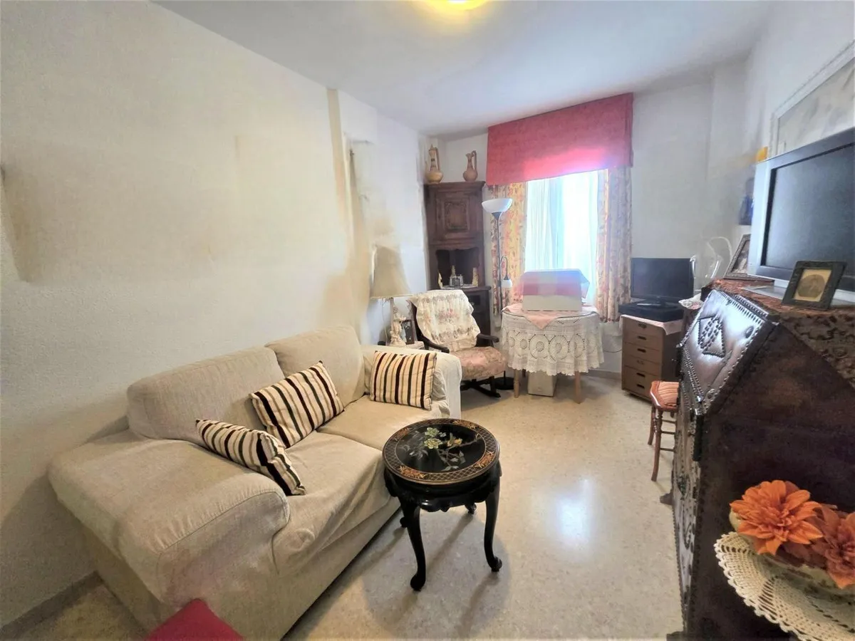 0ffa804d-b0e5-4172-b1bf-10121ff52018