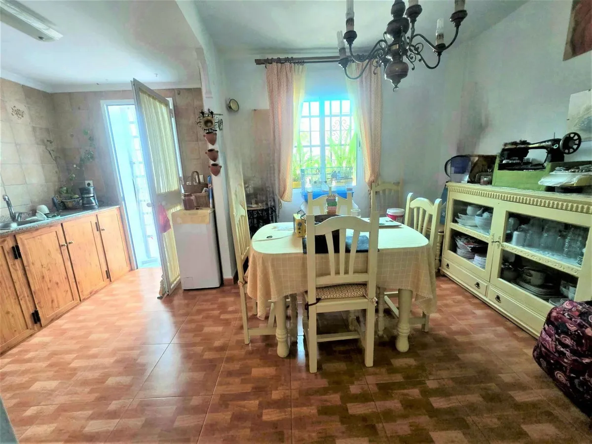 4af745e7-5771-4718-94b6-94ede9e4d13c