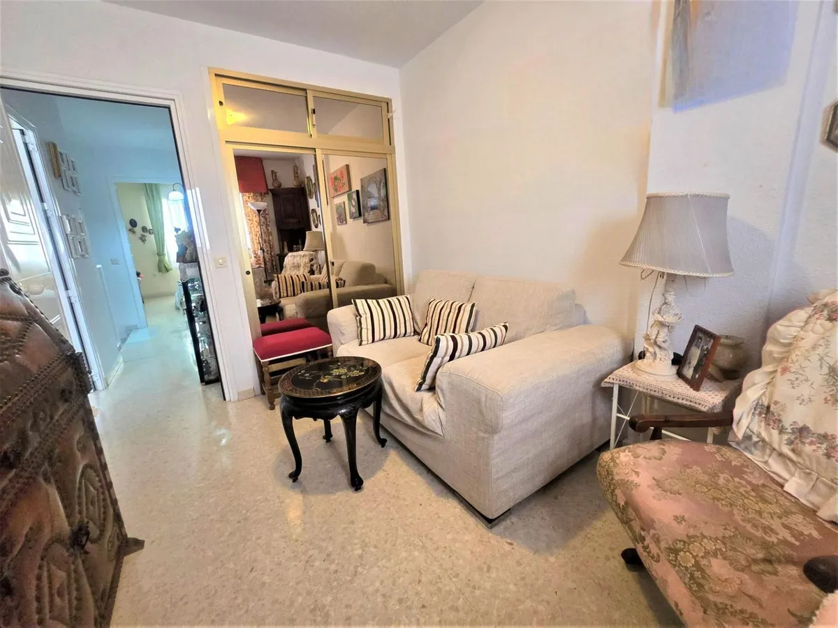 6d5ccada-7f83-421e-b0f1-cdb5331da80d