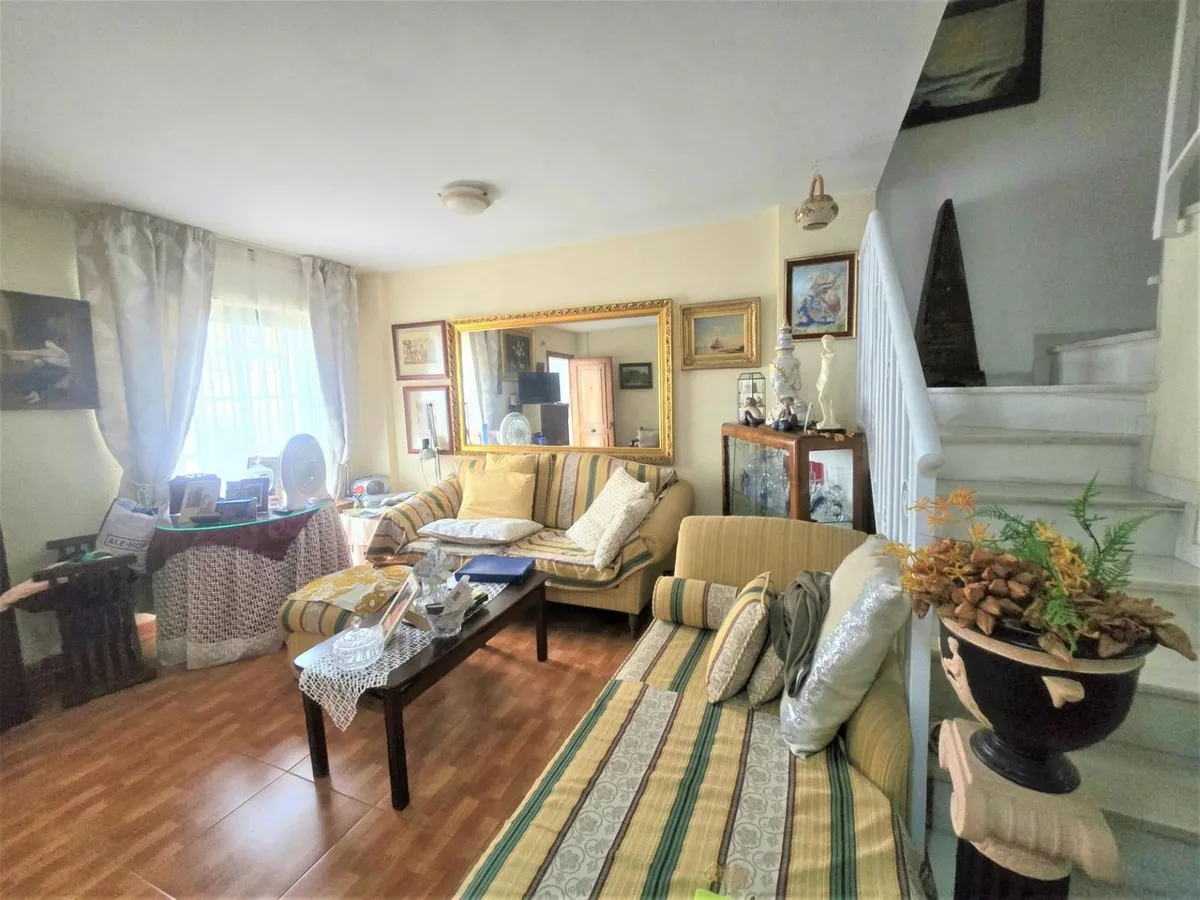 cf63d677-8571-45fa-bd7a-cbba25844f60