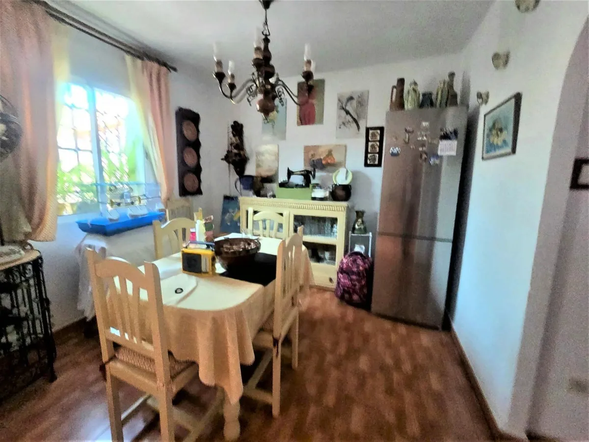 ec224dd1-1f8f-403e-9822-d05fd5b16e7e