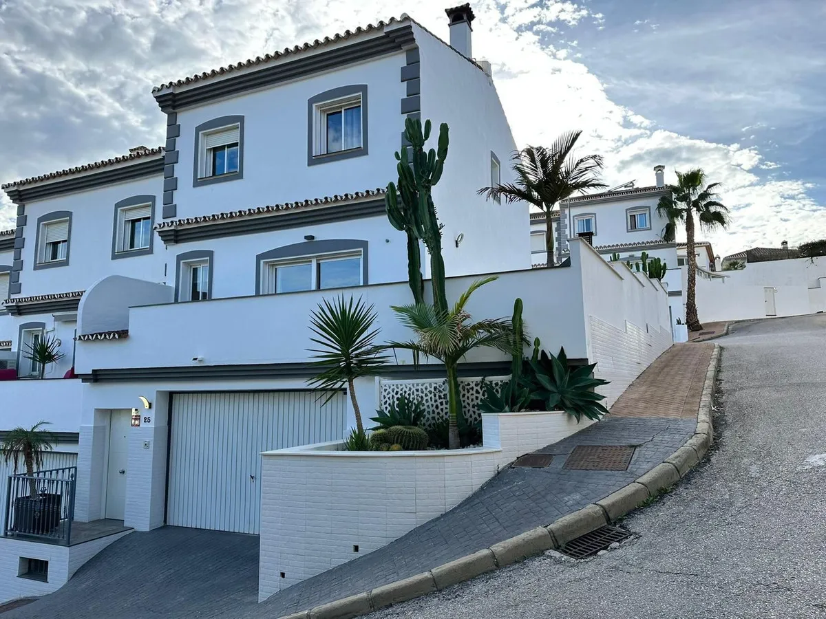 83322f3e-a973-4549-8e5f-0693ac8886f1