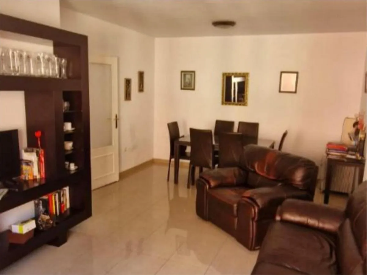 b15805d0-1583-43e5-8f97-3d5bd9b5bfd7