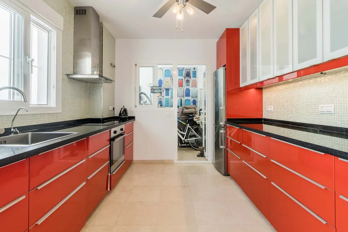 41cbd8f7-aa09-4b47-8e9d-7ae8976a1056