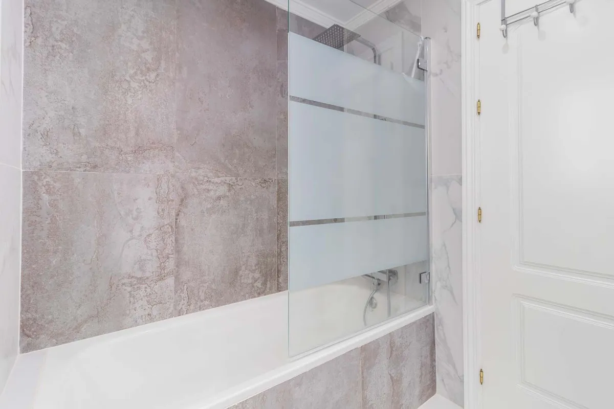 5b1778f2-9872-4312-889d-f6e717e8b958