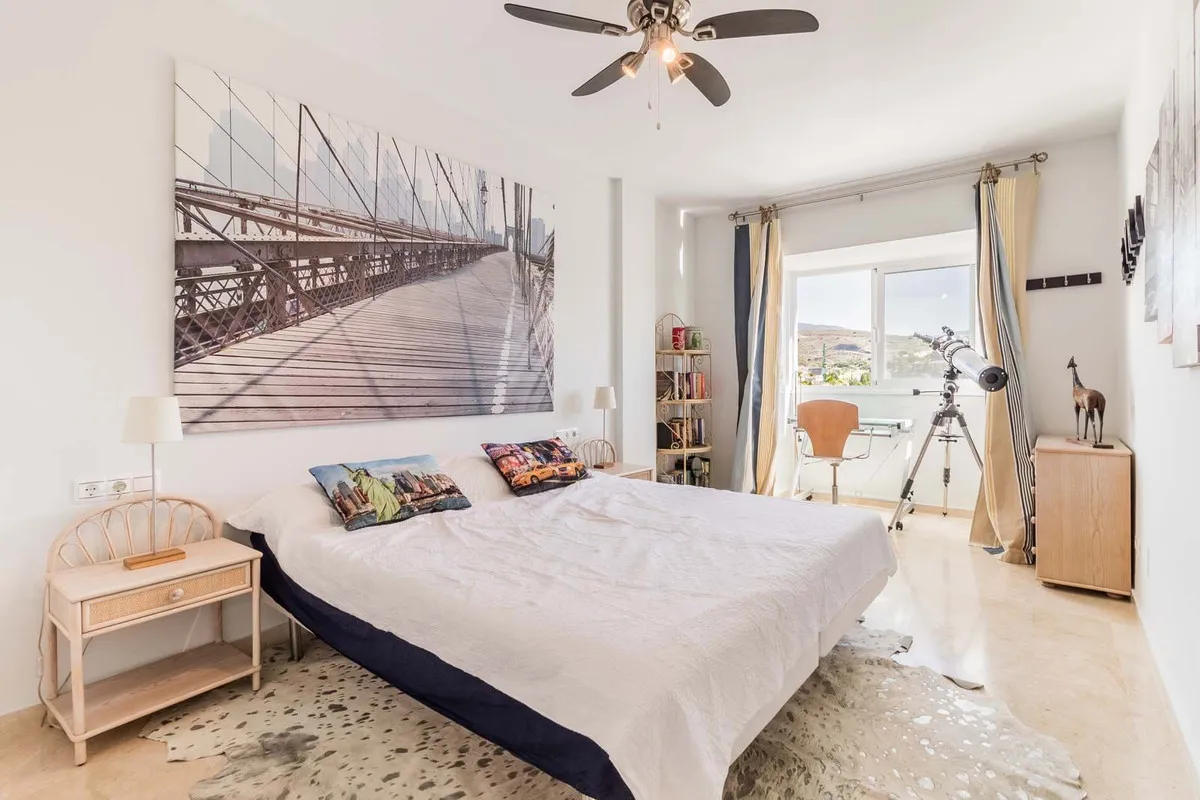 d141f9a9-15e6-4517-b824-c4dfb96f5fa7