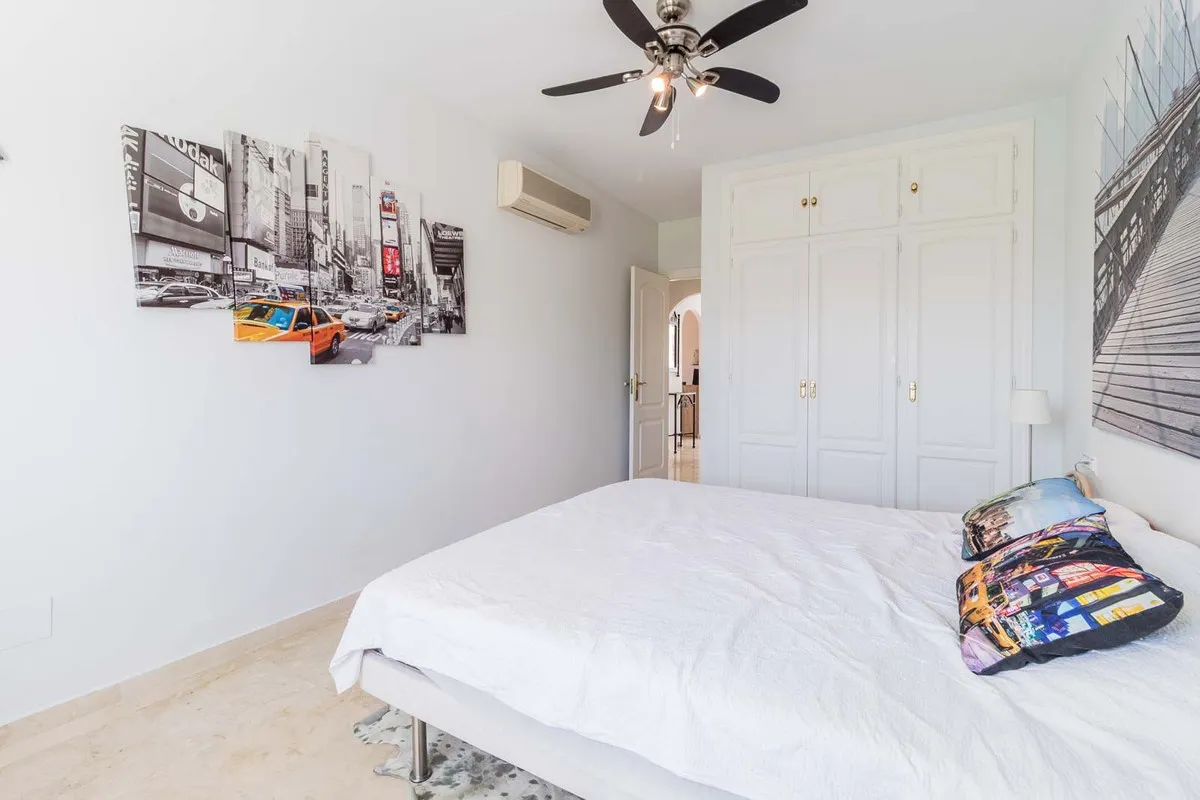 f53fb530-2431-4edd-9a69-07bb693b3cd9