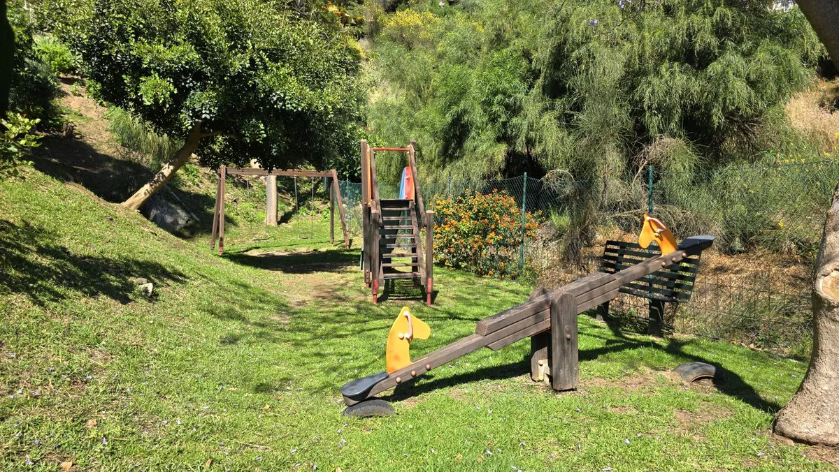 7acdf4f5-bbda-4db4-9808-37d6508f6e79