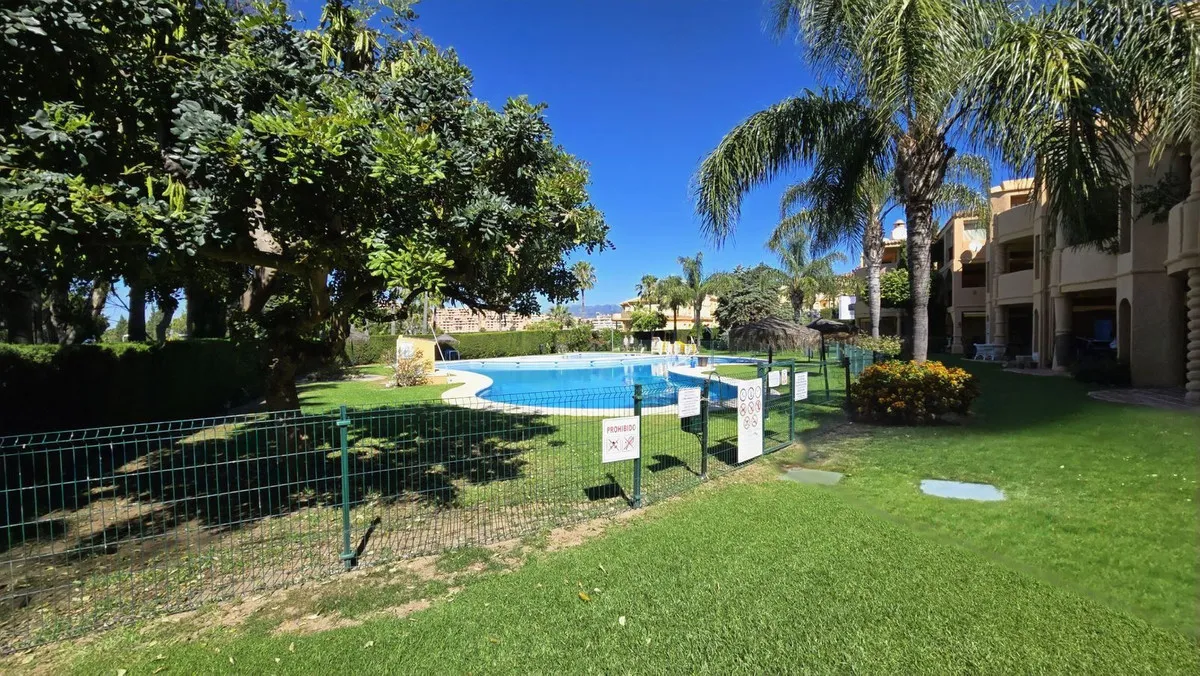 e552a1c8-6eb0-4908-bc2b-b03202a1b105