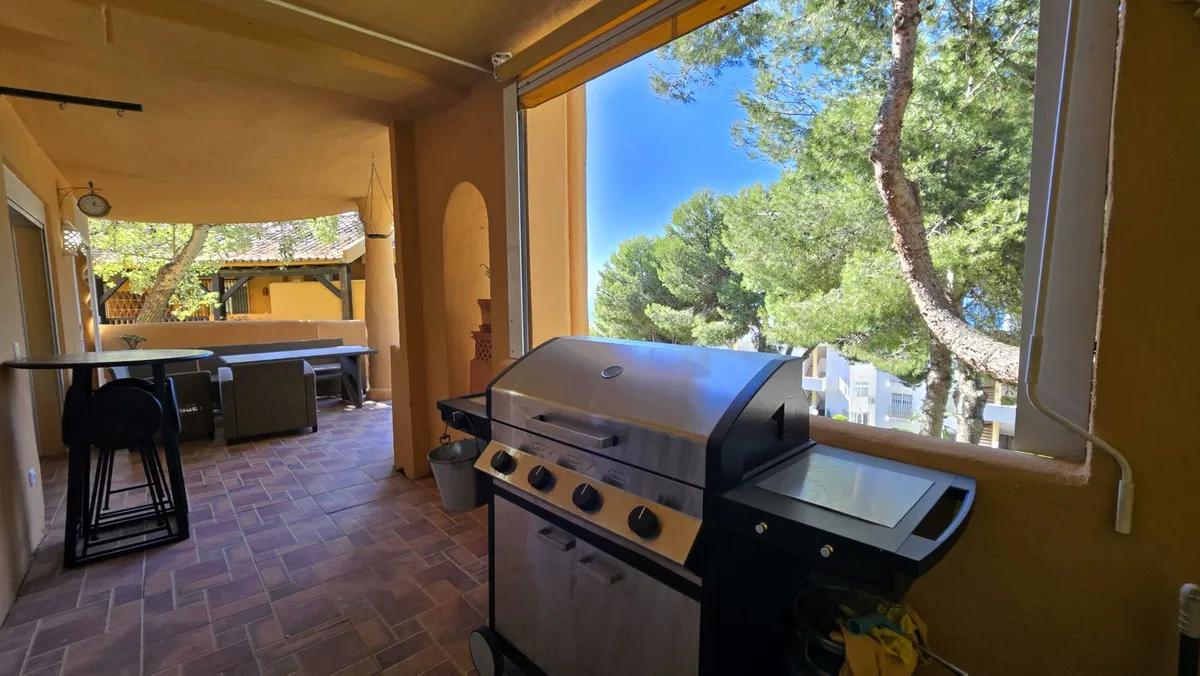 f1721800-1cbd-4b09-8a2d-5db0f5378014