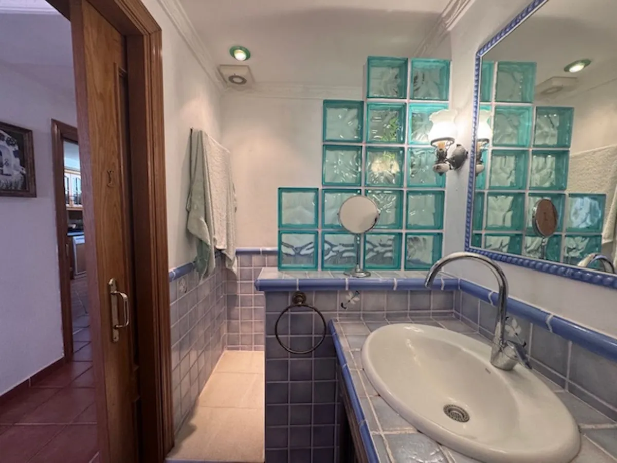 995c9f90-bca5-453f-96cd-ba156e4515ce