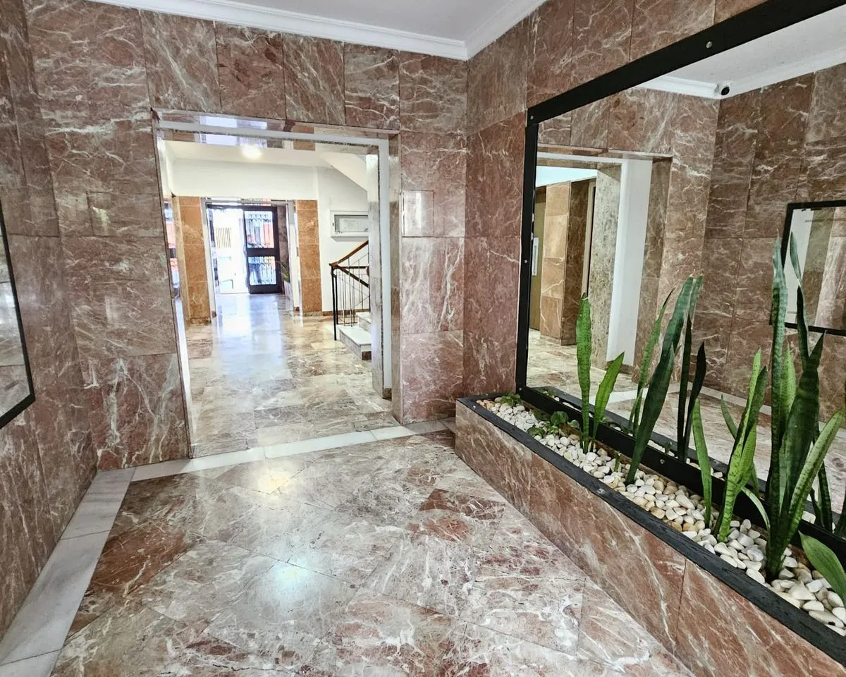 d4a165f7-659b-492e-9682-e76fd2dcb74b