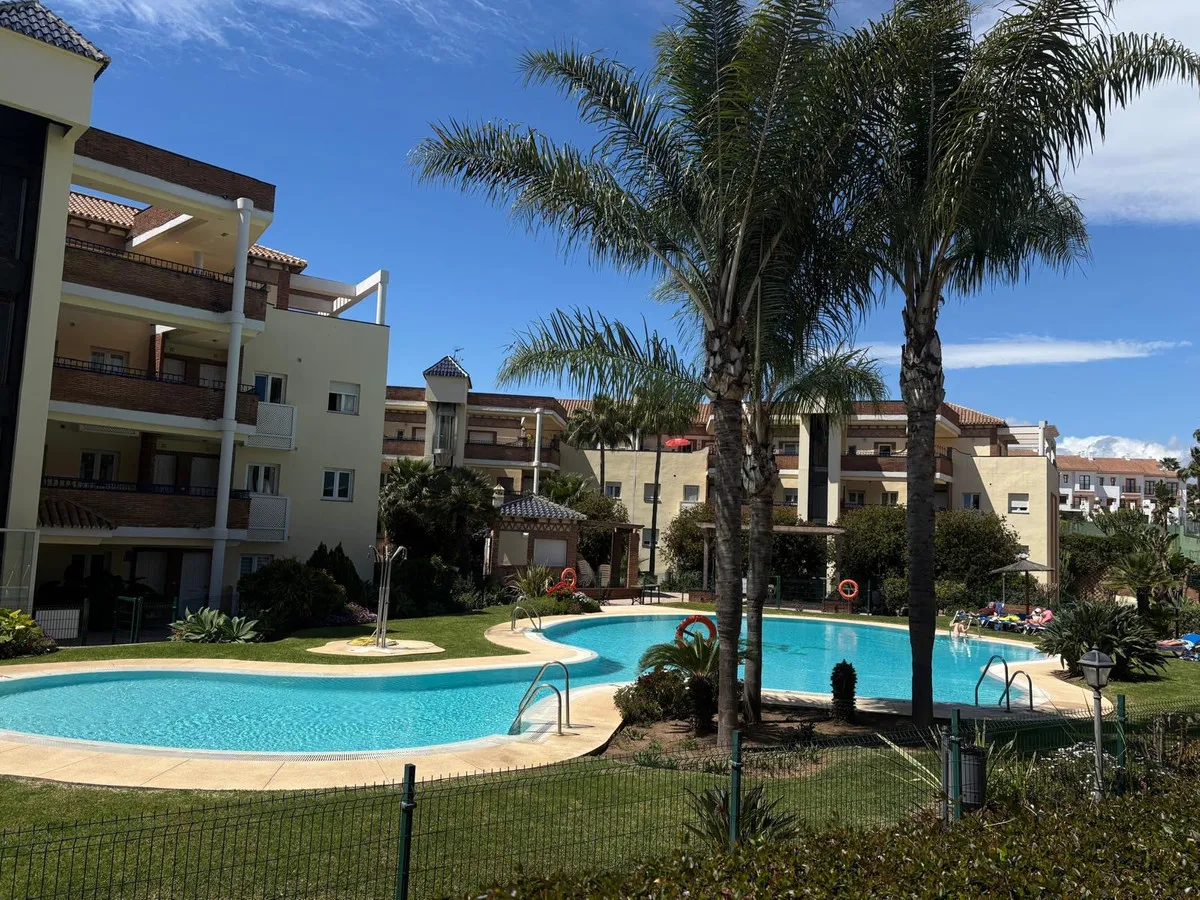 fc18b33b-5dd0-4a72-b66c-f8c1773d6225