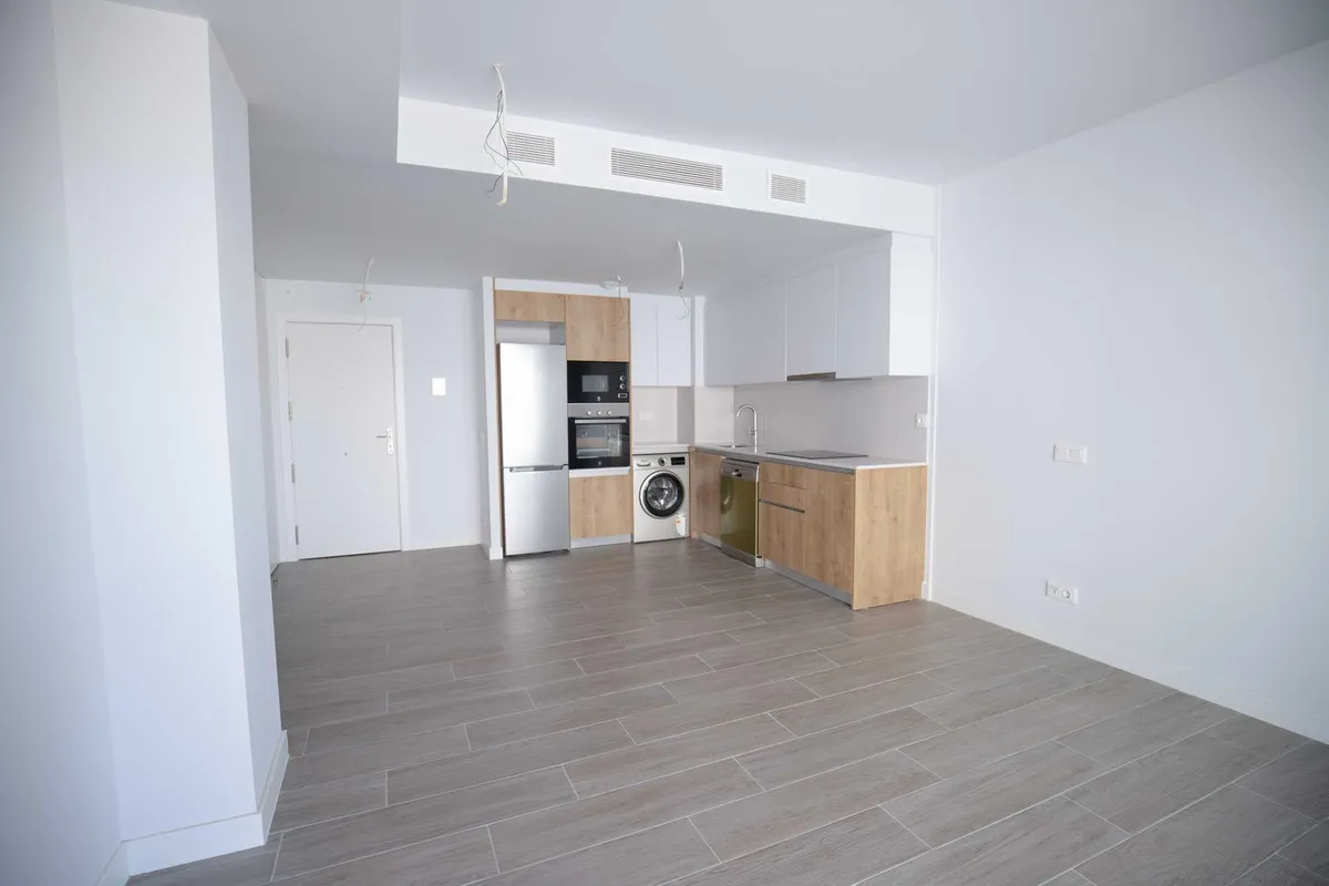 9823b8c7-79d7-49c0-9a40-5d46d48b212e