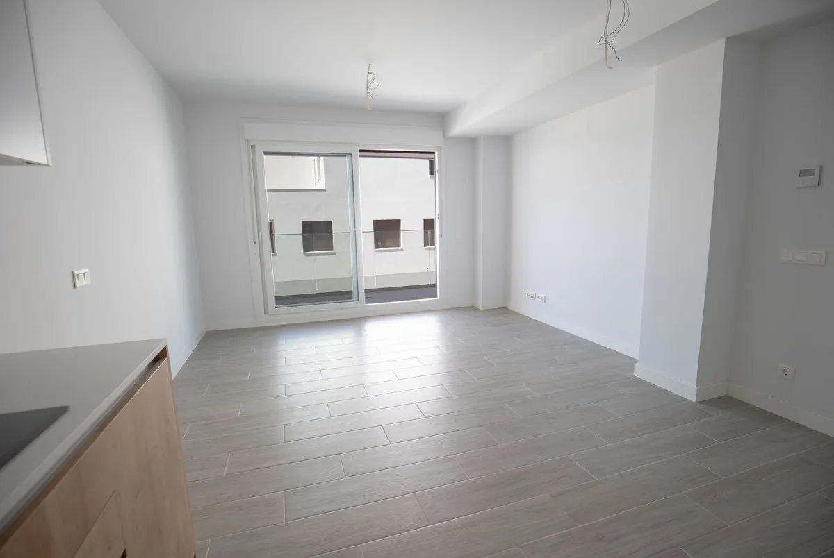 bc7dc0b9-7ce4-4dbe-83d2-e0d5890f47b8