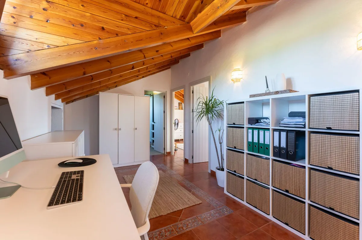 3f3ccdda-fdd6-4e15-8cec-f55e88751994