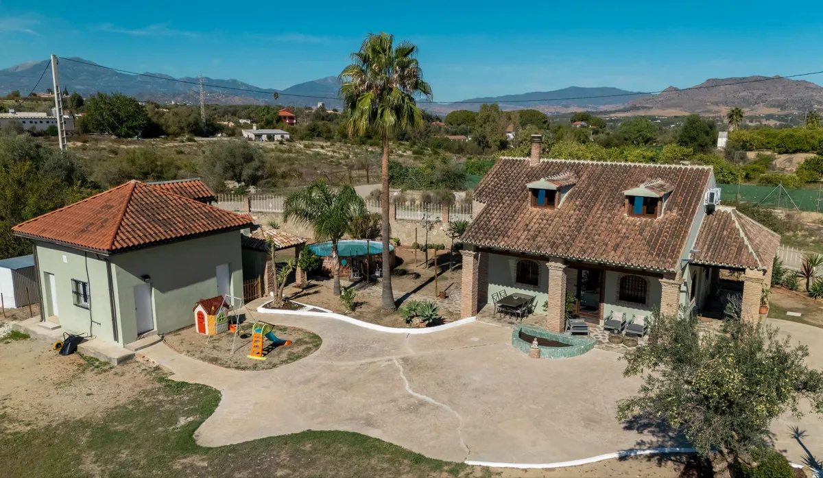 7b1a045c-b958-464f-909b-2d1a004e2da6