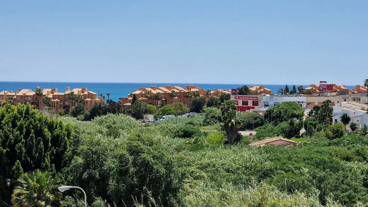 02136b9b-dbc4-407c-8081-b3c2ed8fba28