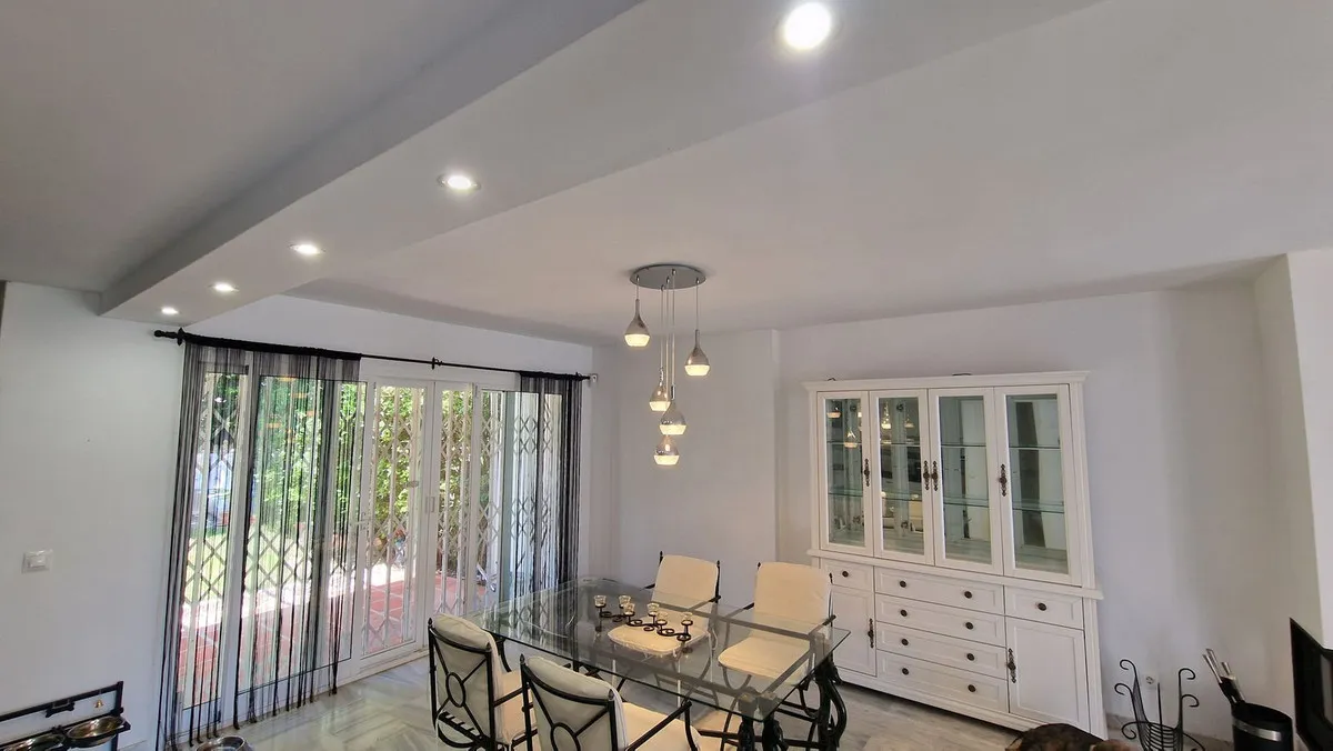 212f2fb4-2f68-4235-b1eb-d6d3621880c2