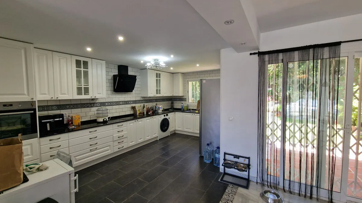 e7f4236f-874e-4b90-a75f-1c7fa569b7bc