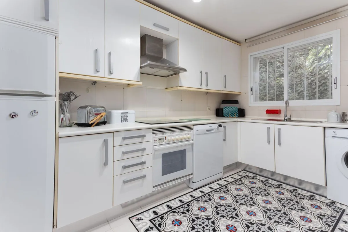 4fcf9694-592f-4a81-85b6-94efec3d3392