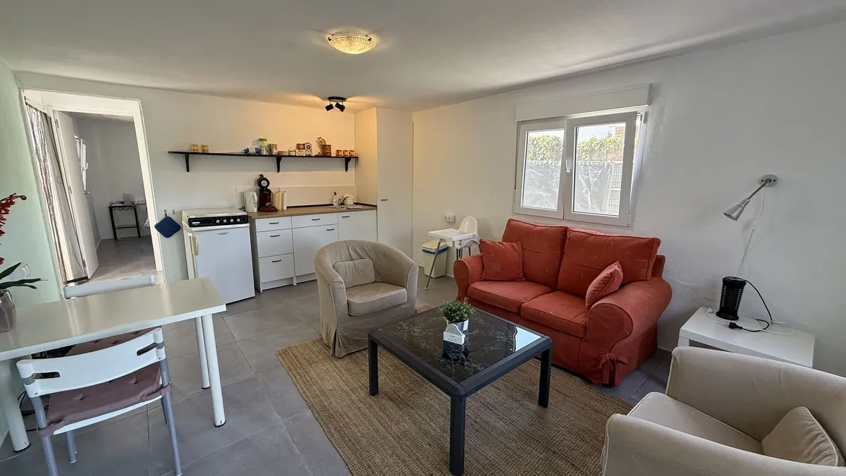 2c6425b4-123b-4dc2-b821-ee25941a2d51