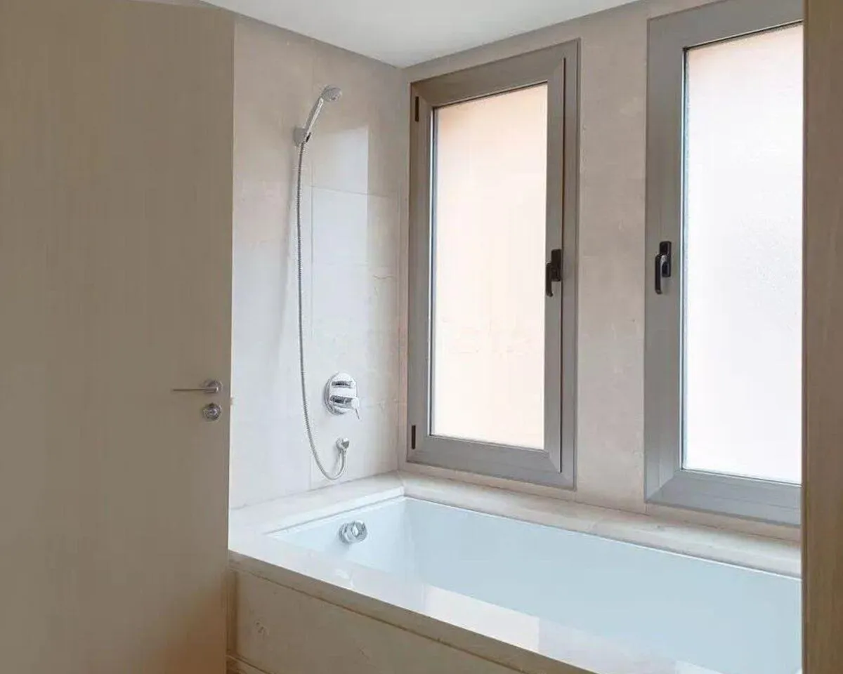 662ce402-82db-4d56-ae4f-4487a0482378