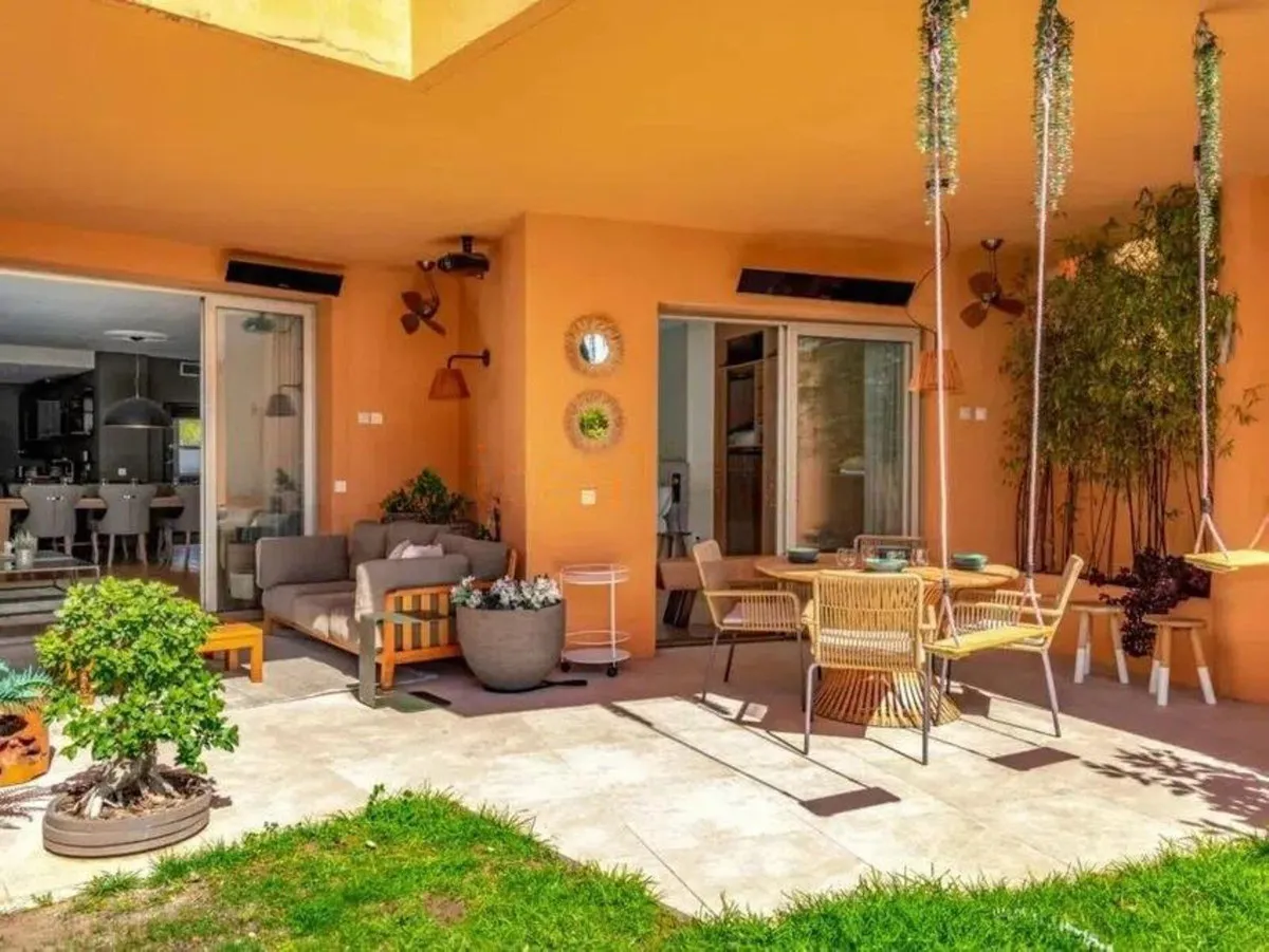 765bca9a-9cbb-4140-8620-643f4d29104b