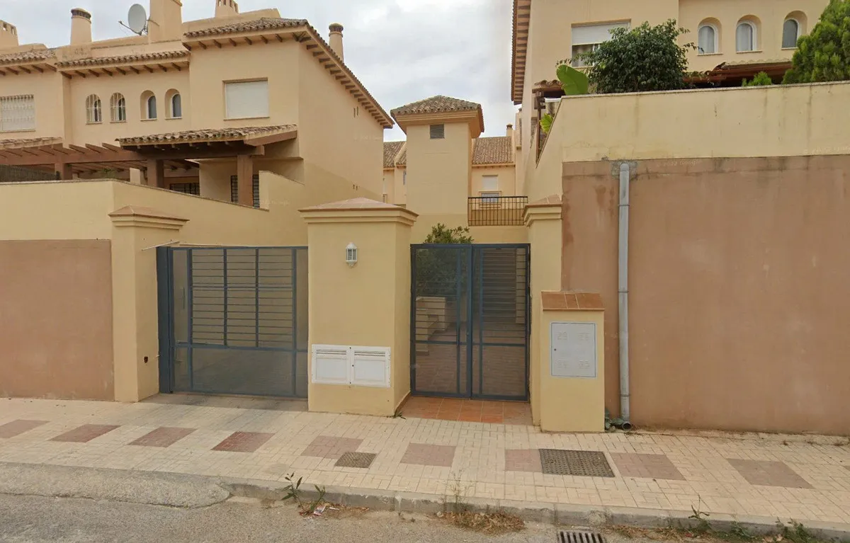 2b2a8021-7562-4eed-b15c-7f083388e5db