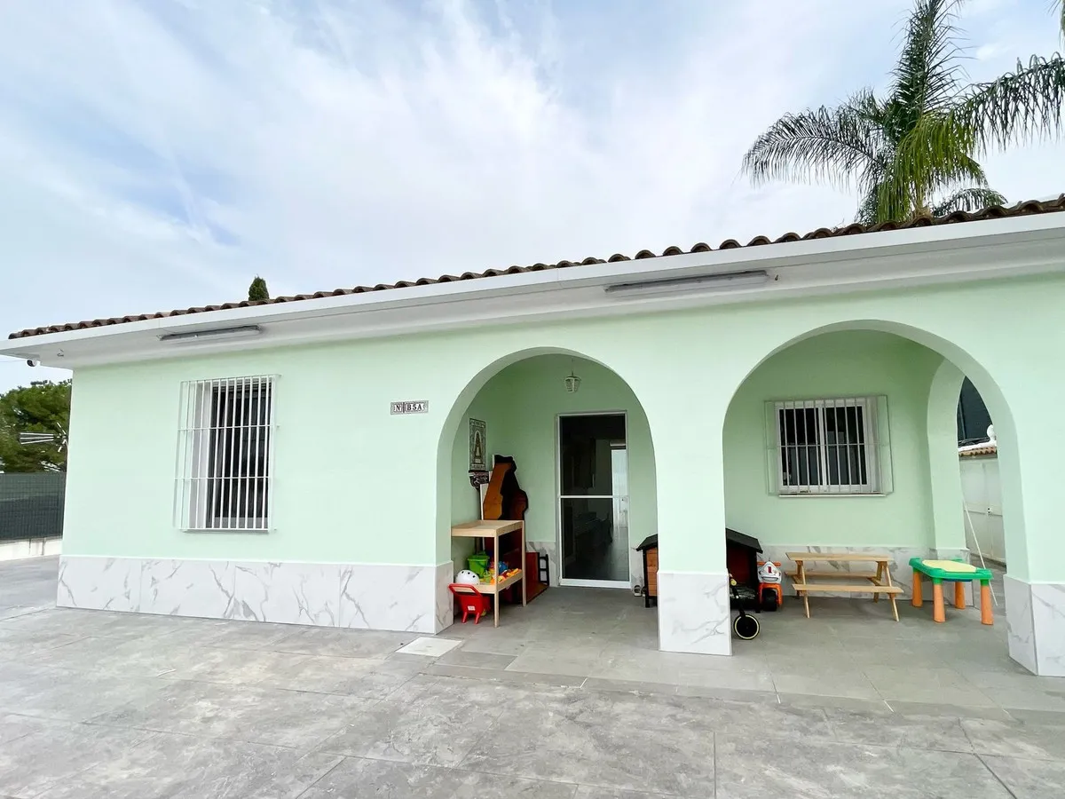 dae23057-66ef-45f1-94e8-d114bab232a0